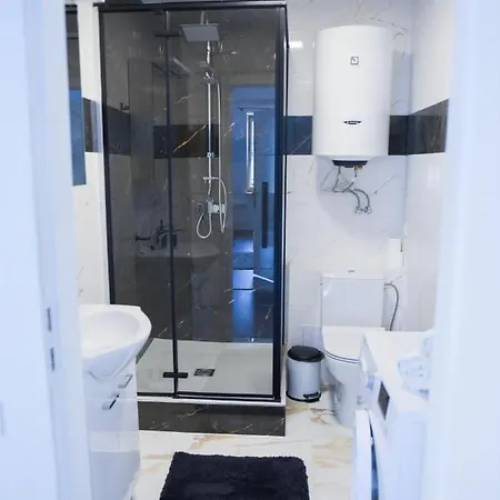 Romantic New 1 Bedroom Location