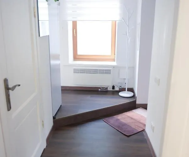 Romantic New 1 Bedroom Location Appartement