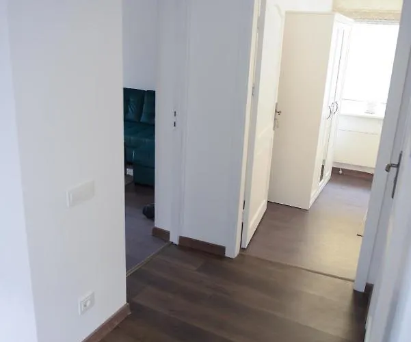 Romantic New 1 Bedroom Location *